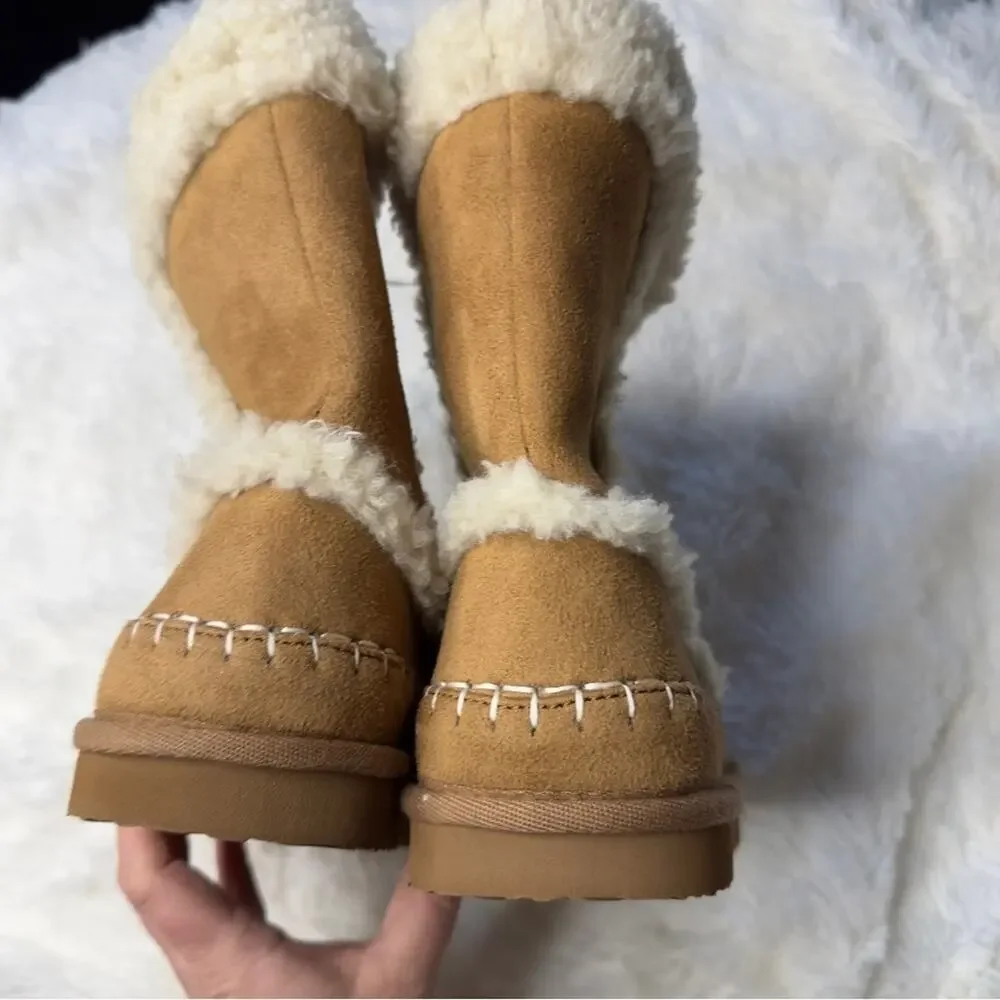 American Eagle | Brand New Tan Faux Fur Boots